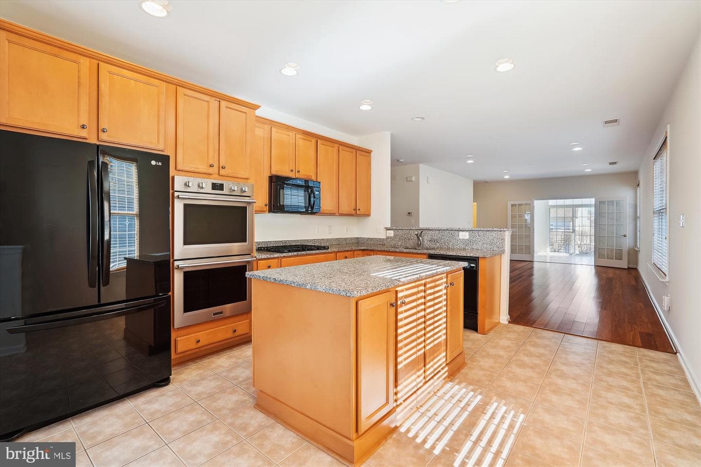 20570 Golden Ridge Drive photo 2