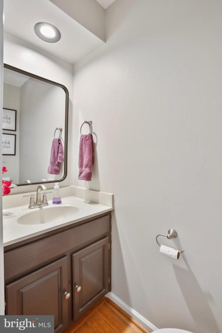 44069 Laceyville Terrace photo 11
