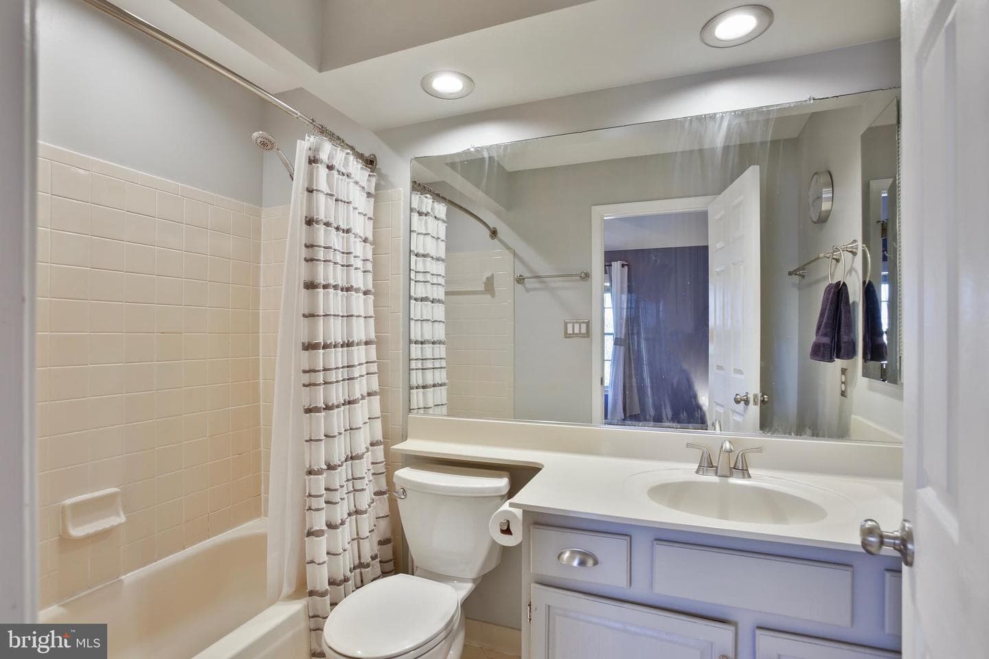 44069 Laceyville Terrace photo 17