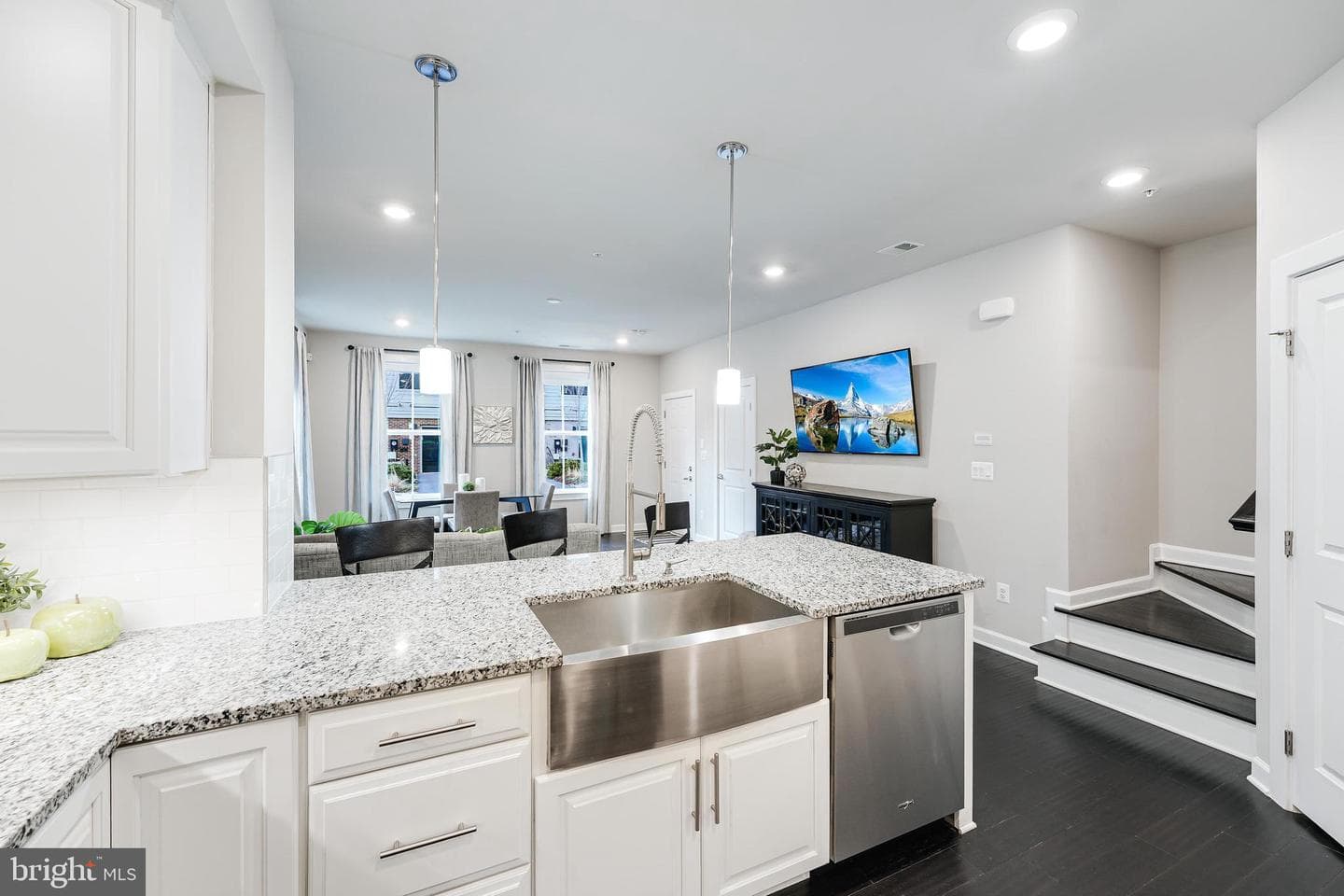 20464 Taft Terrace photo 10