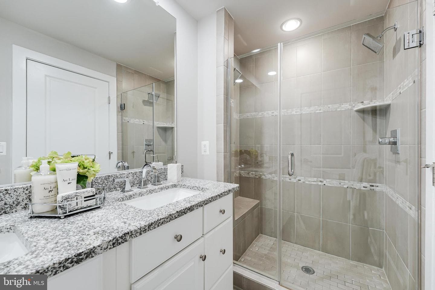 20464 Taft Terrace photo 13