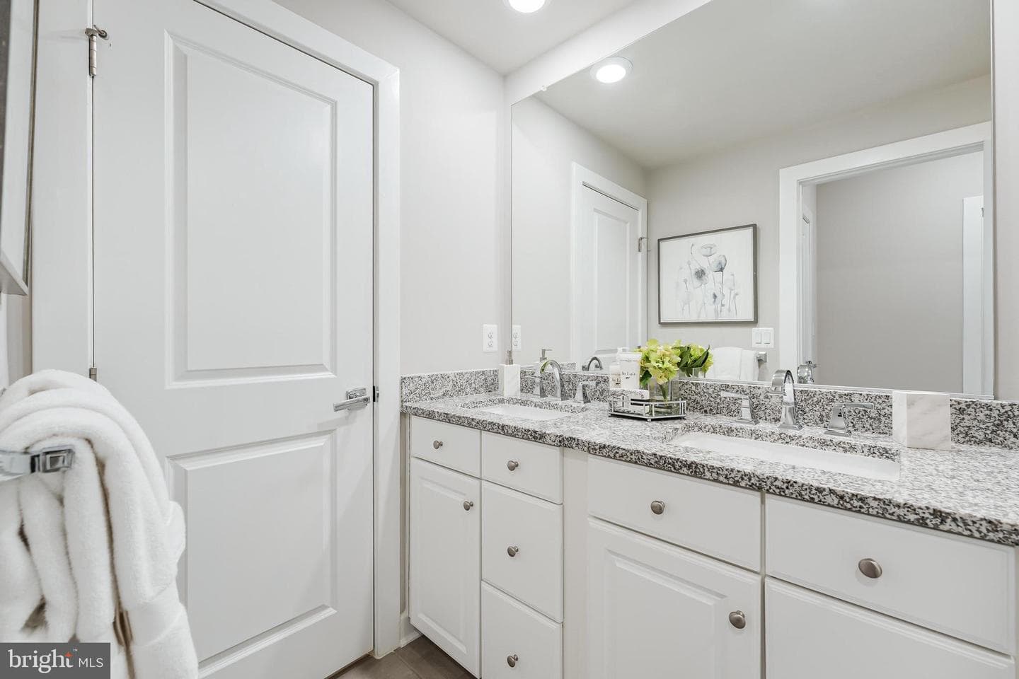 20464 Taft Terrace photo 14