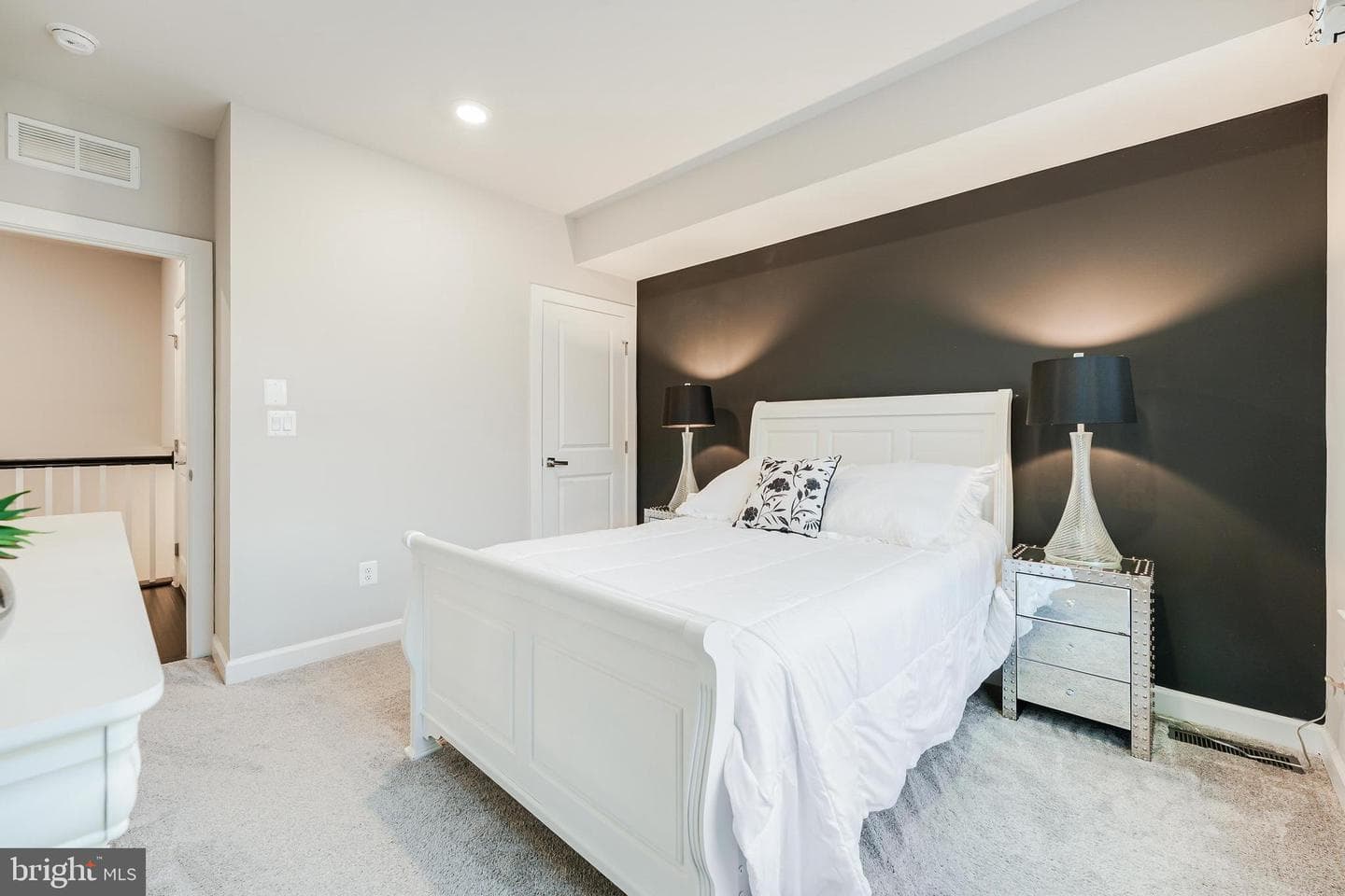 20464 Taft Terrace photo 17