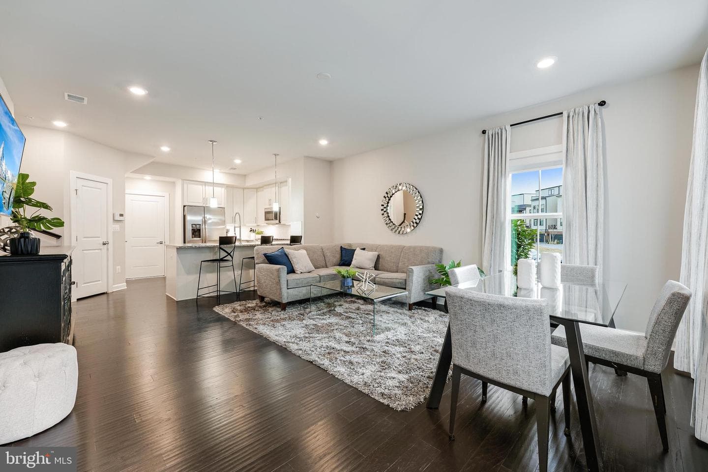 20464 Taft Terrace photo 3