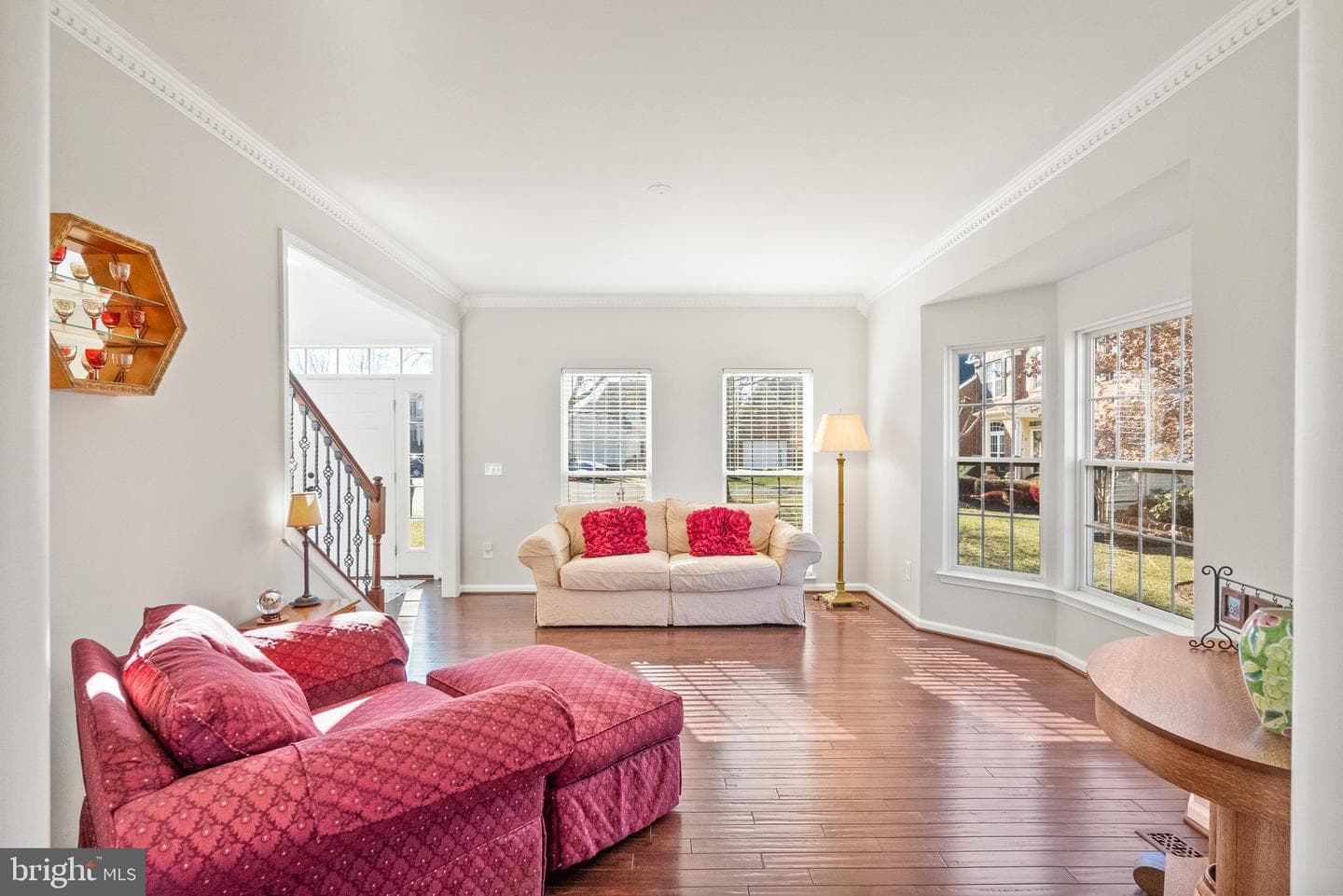 137 Burnell Place SE photo 10