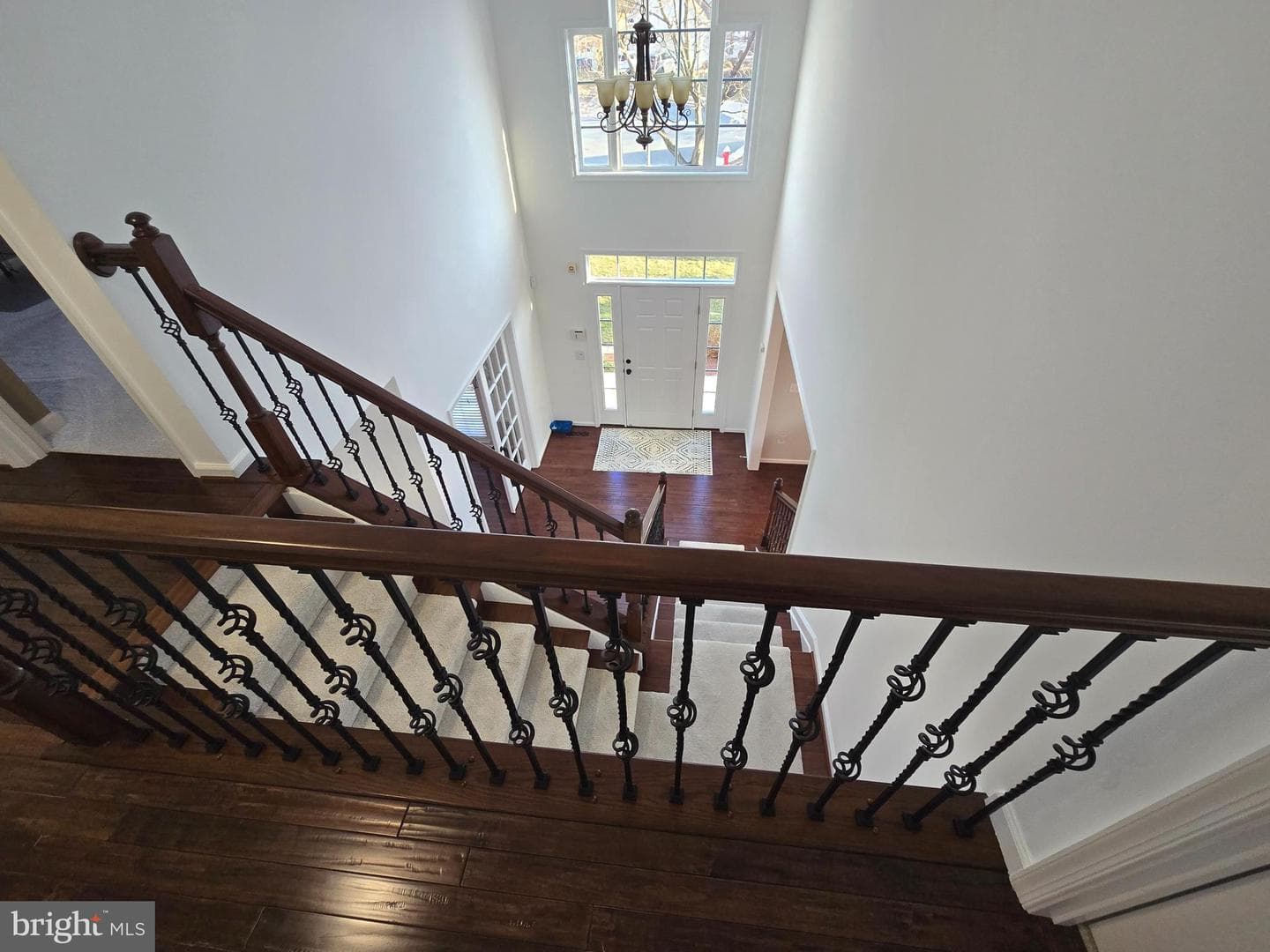 137 Burnell Place SE photo 21