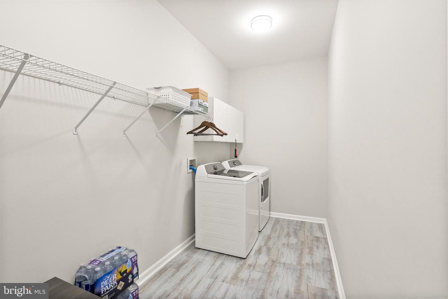 137 Burnell Place SE photo 33