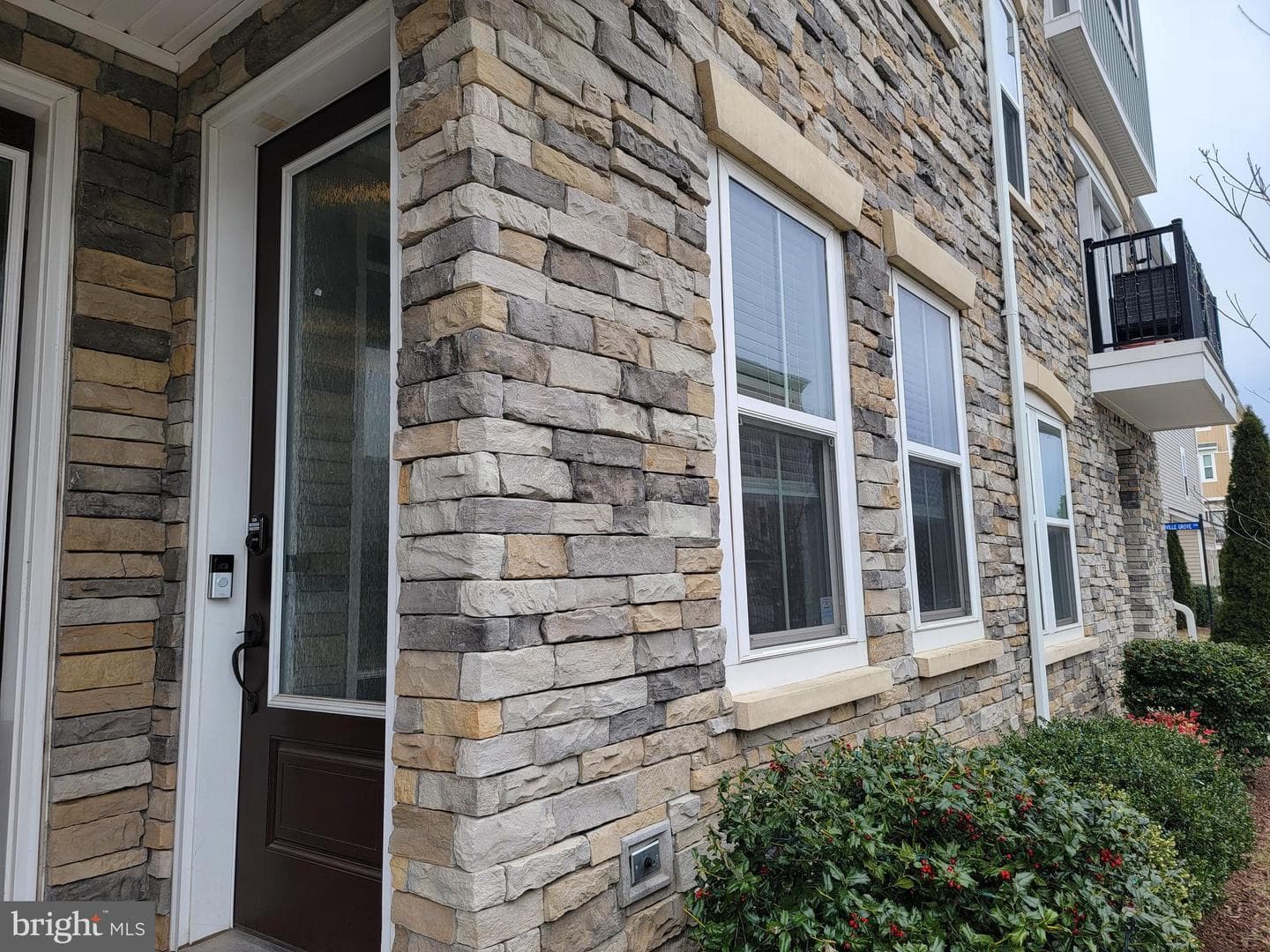 42043 Berkley Hill Terrace photo 2