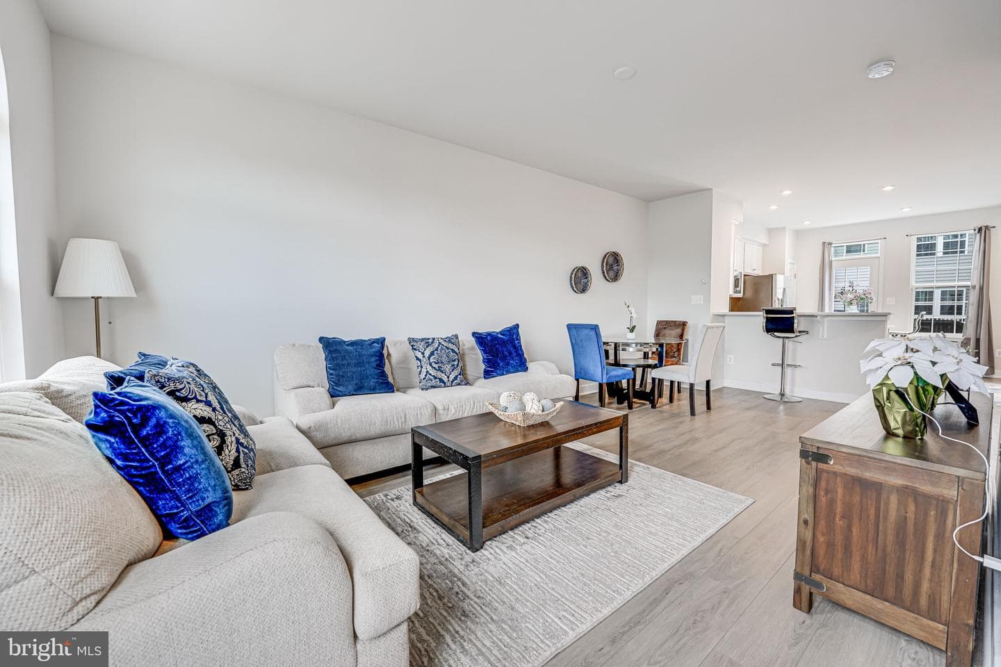 42560 Antonia Terrace photo 4