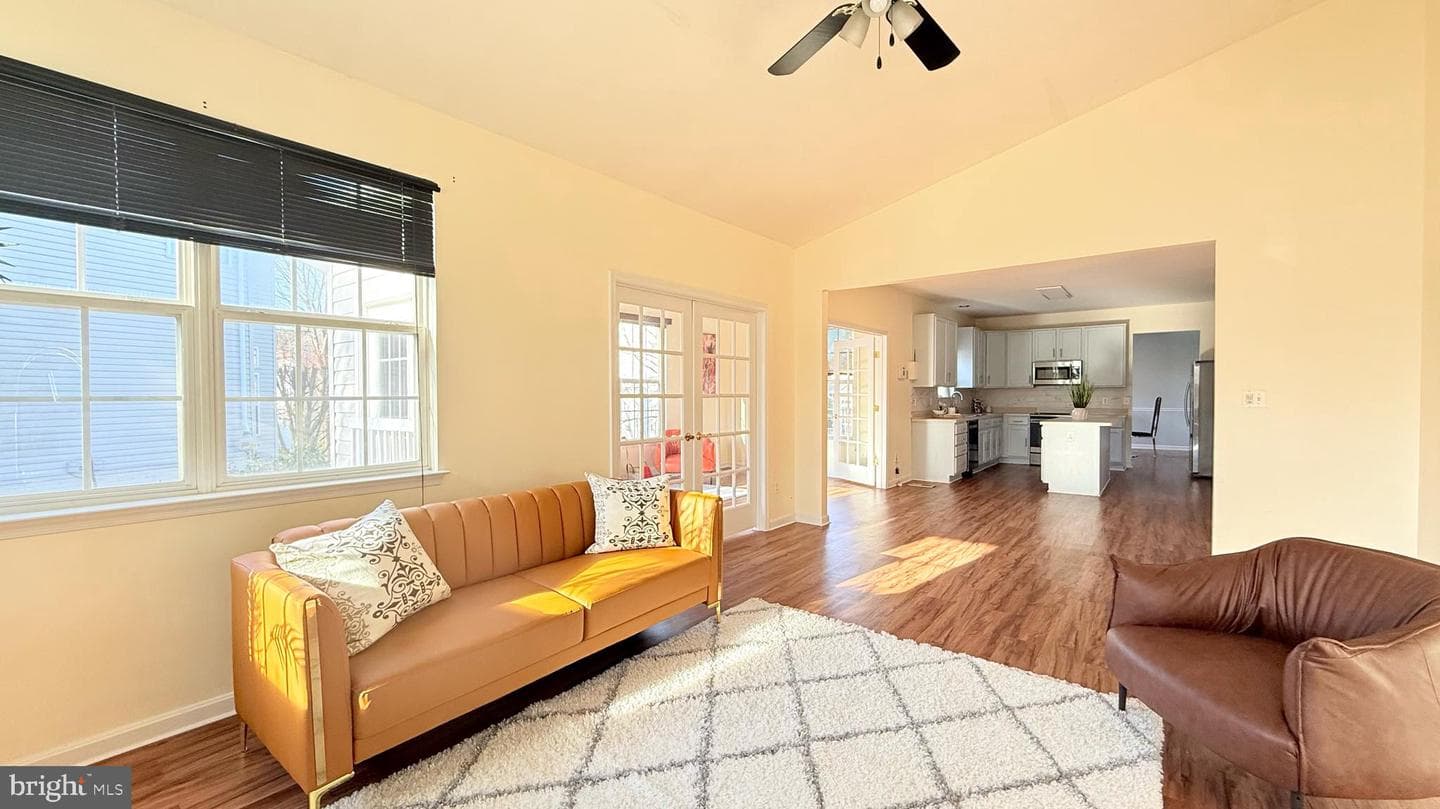43346 Earls Court photo 2