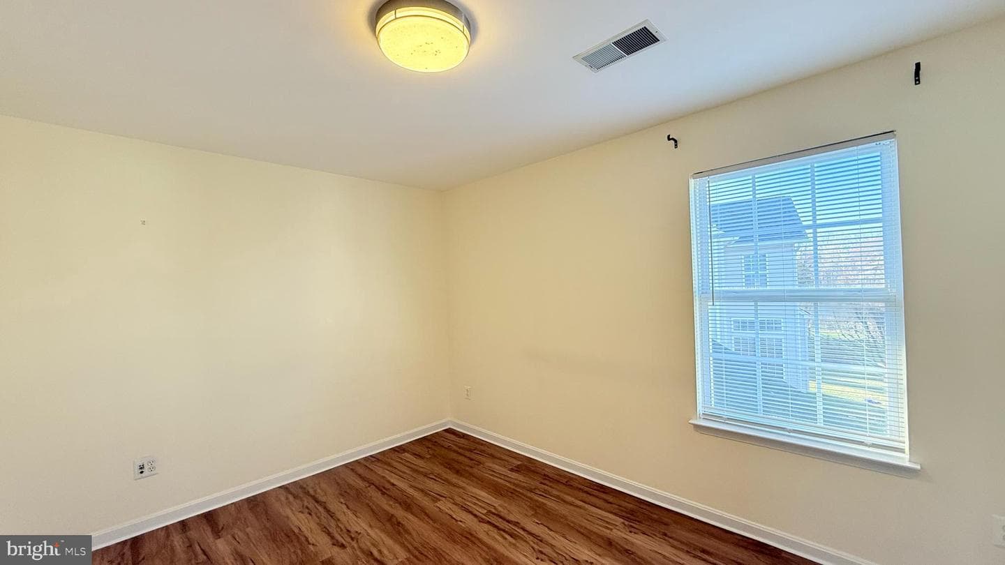 43346 Earls Court photo 28