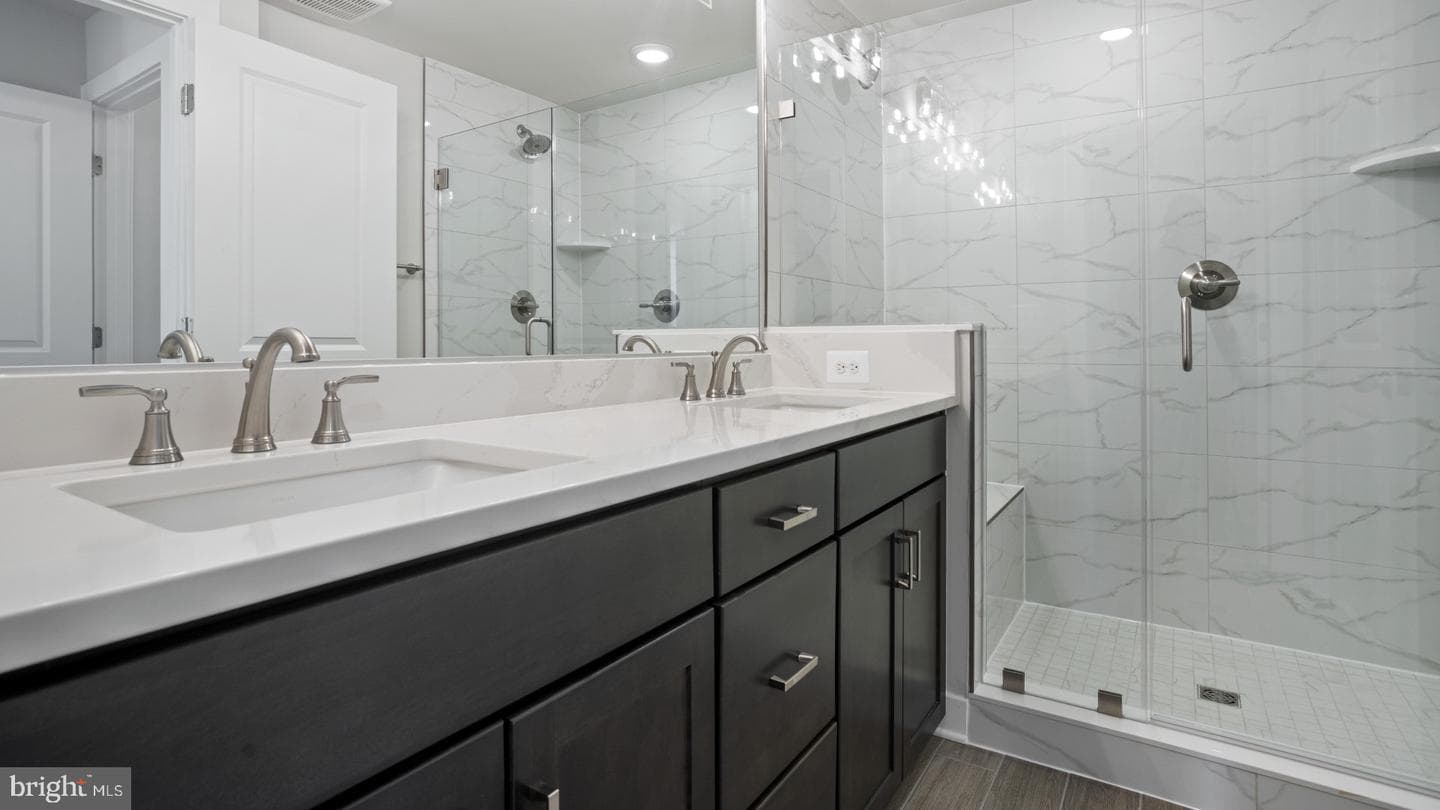 45177 Drowes Terrace photo 6