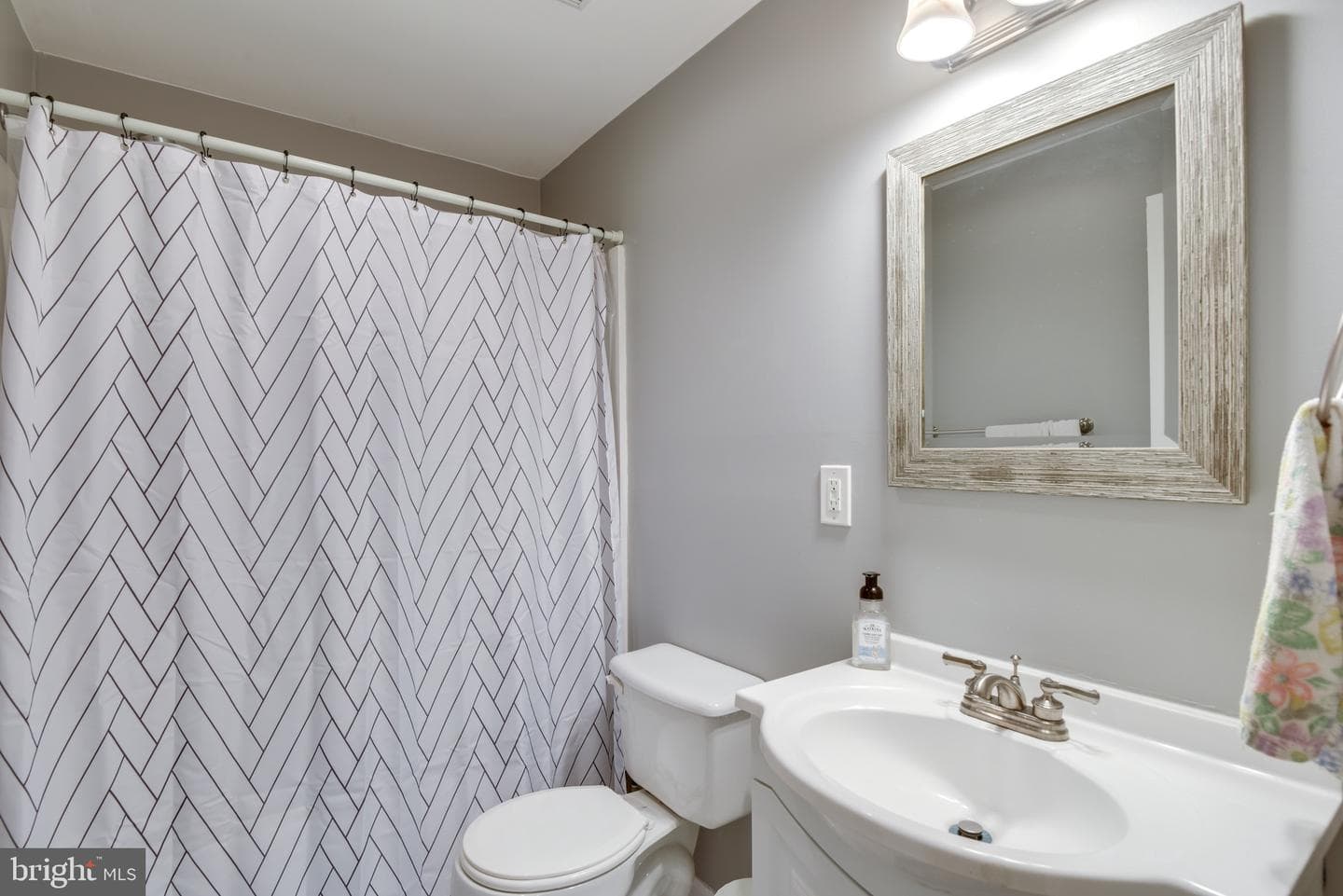 46824 Lawnes Creek Terrace photo 19