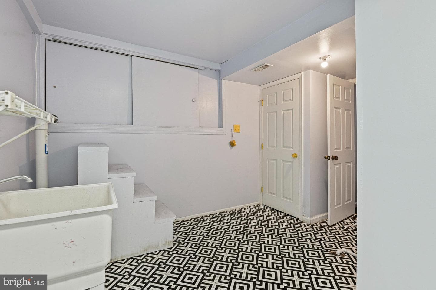 73 S Cottage Road photo 40