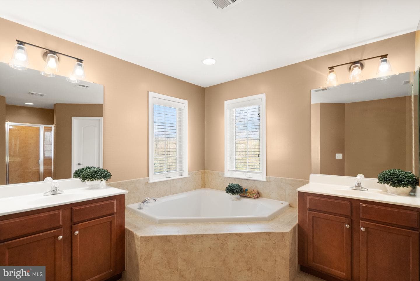 24973 Devonian Drive photo 23