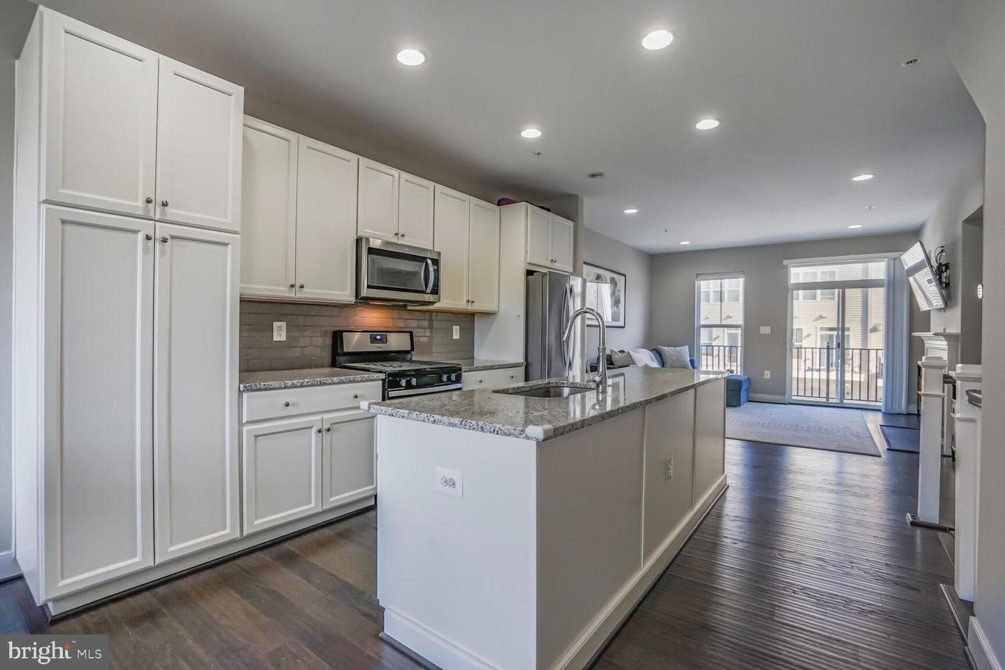 23020 Lavallette Square photo 8