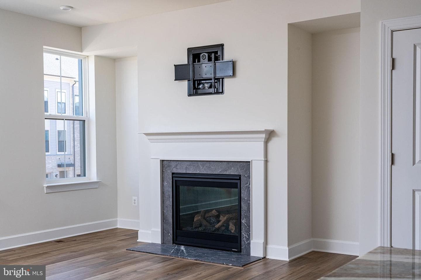 23673 Hardesty Terrace photo 9