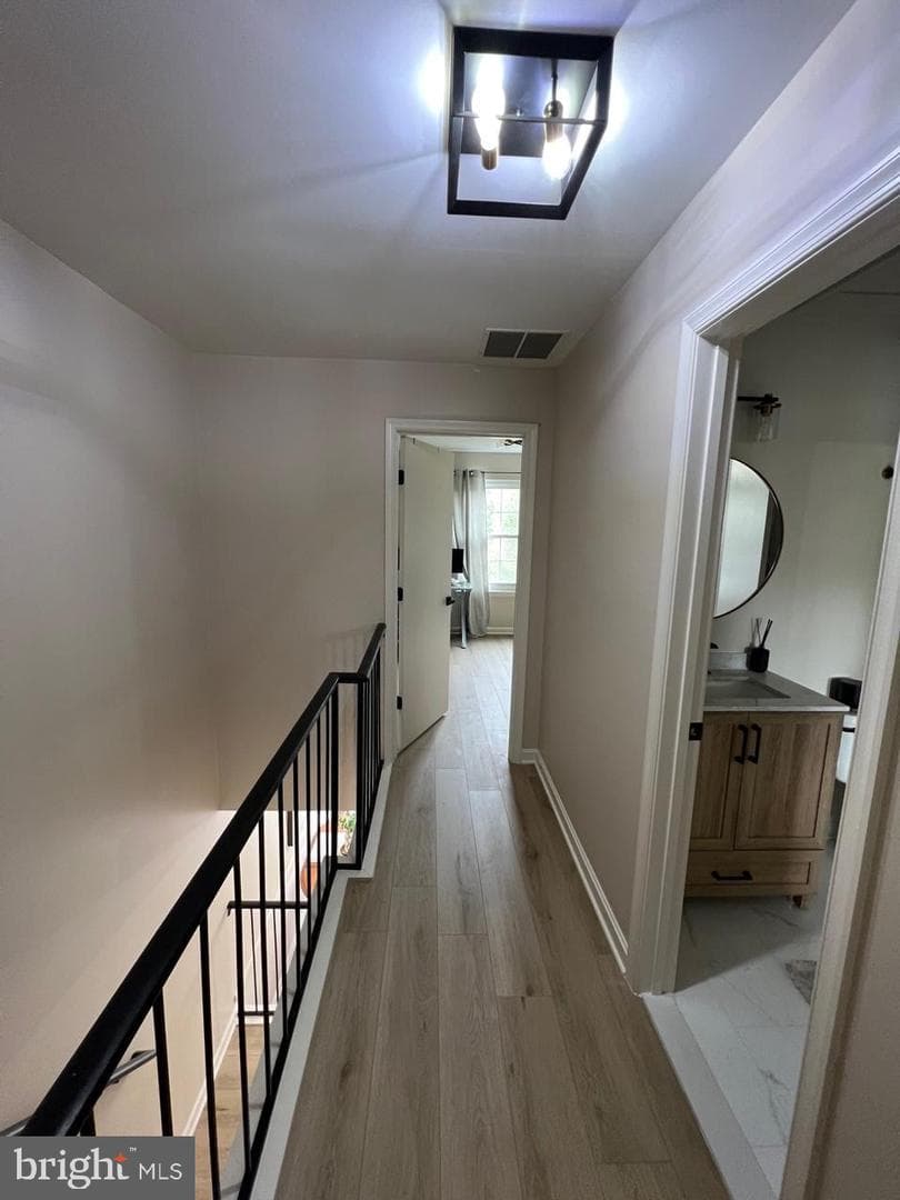 20202 Foothill Terrace photo 13