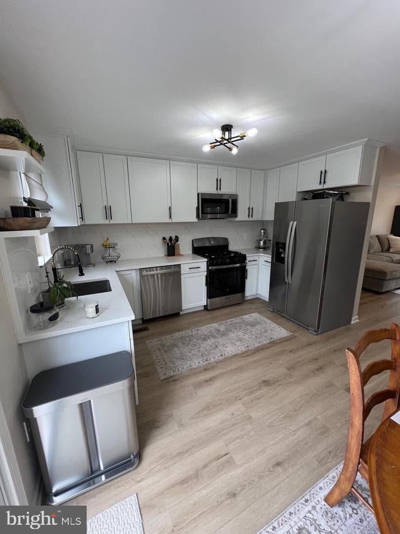 20202 Foothill Terrace photo 8