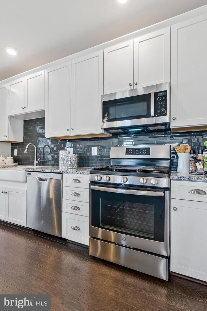 23215 Milltown Knoll Square #114 photo 5