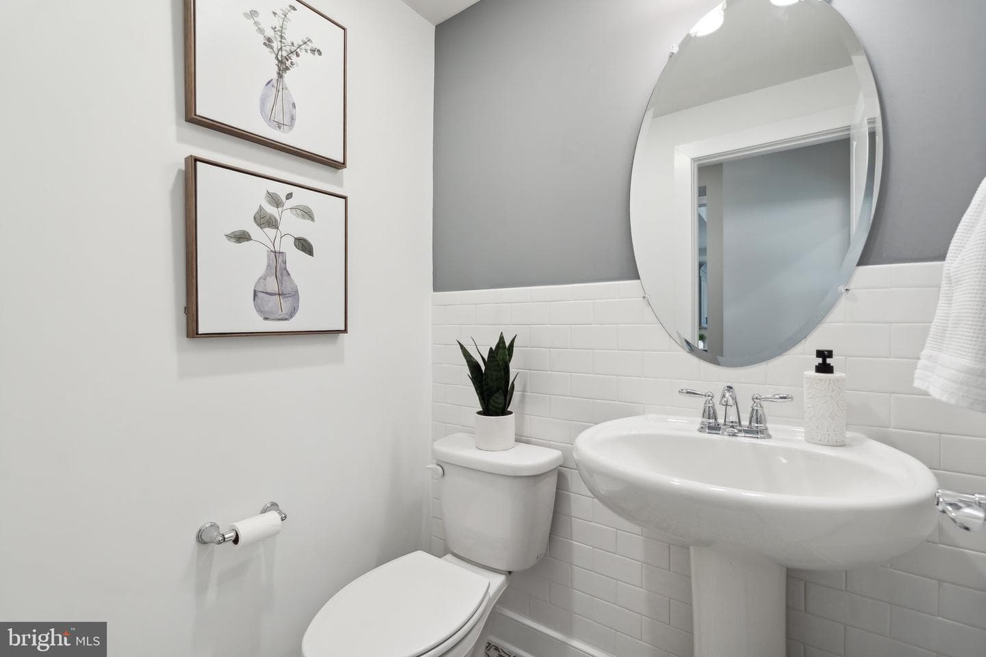 26535 Henry Hill Drive photo 15