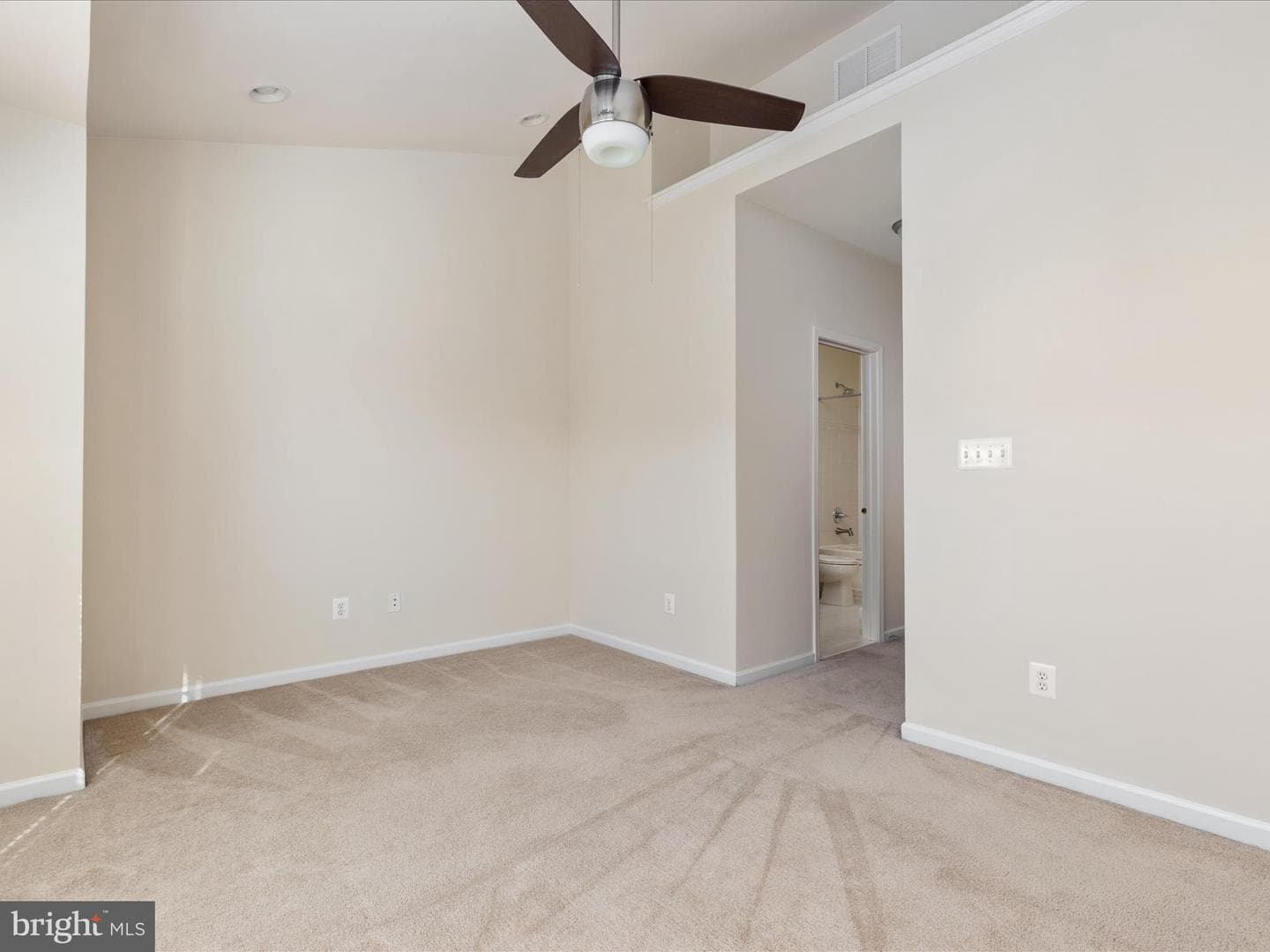 20415 Trails End Terrace photo 16