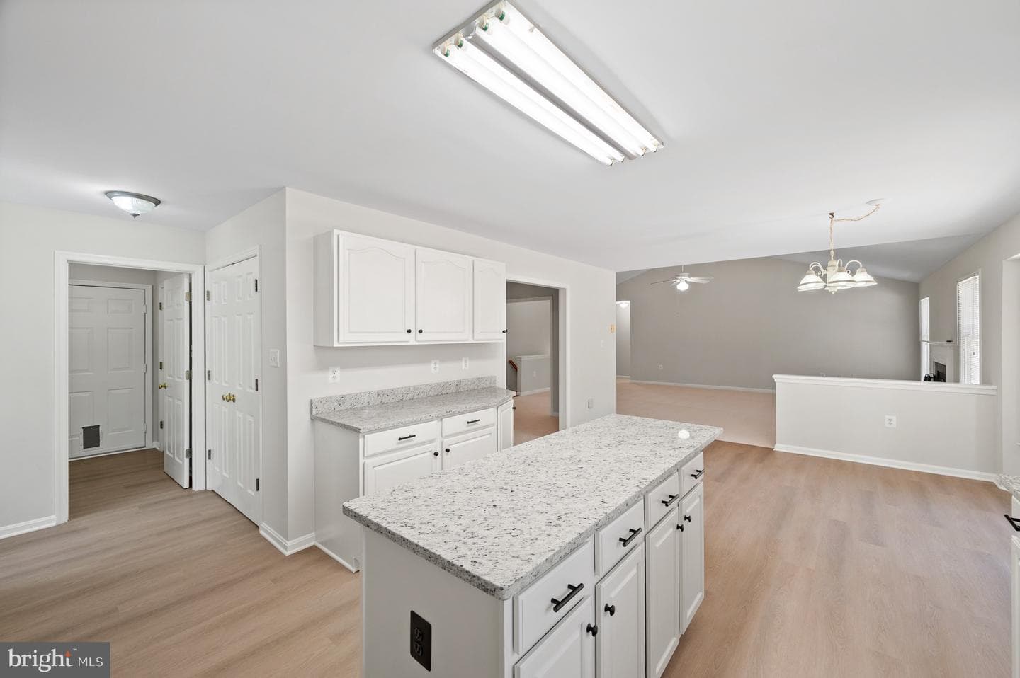 208 Cranbrook Drive NE photo 21