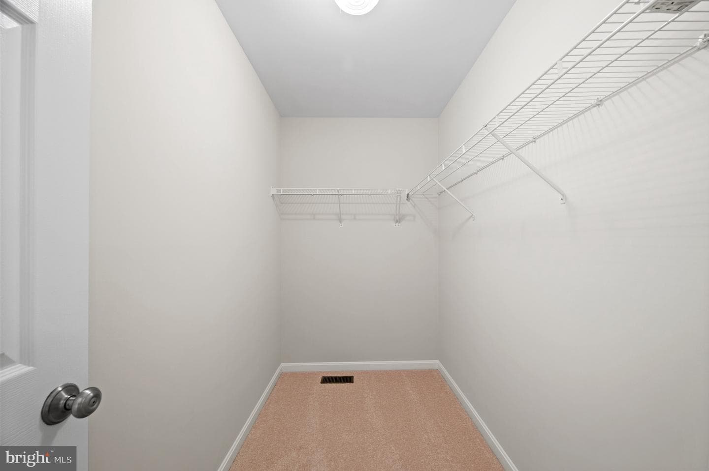 208 Cranbrook Drive NE photo 33
