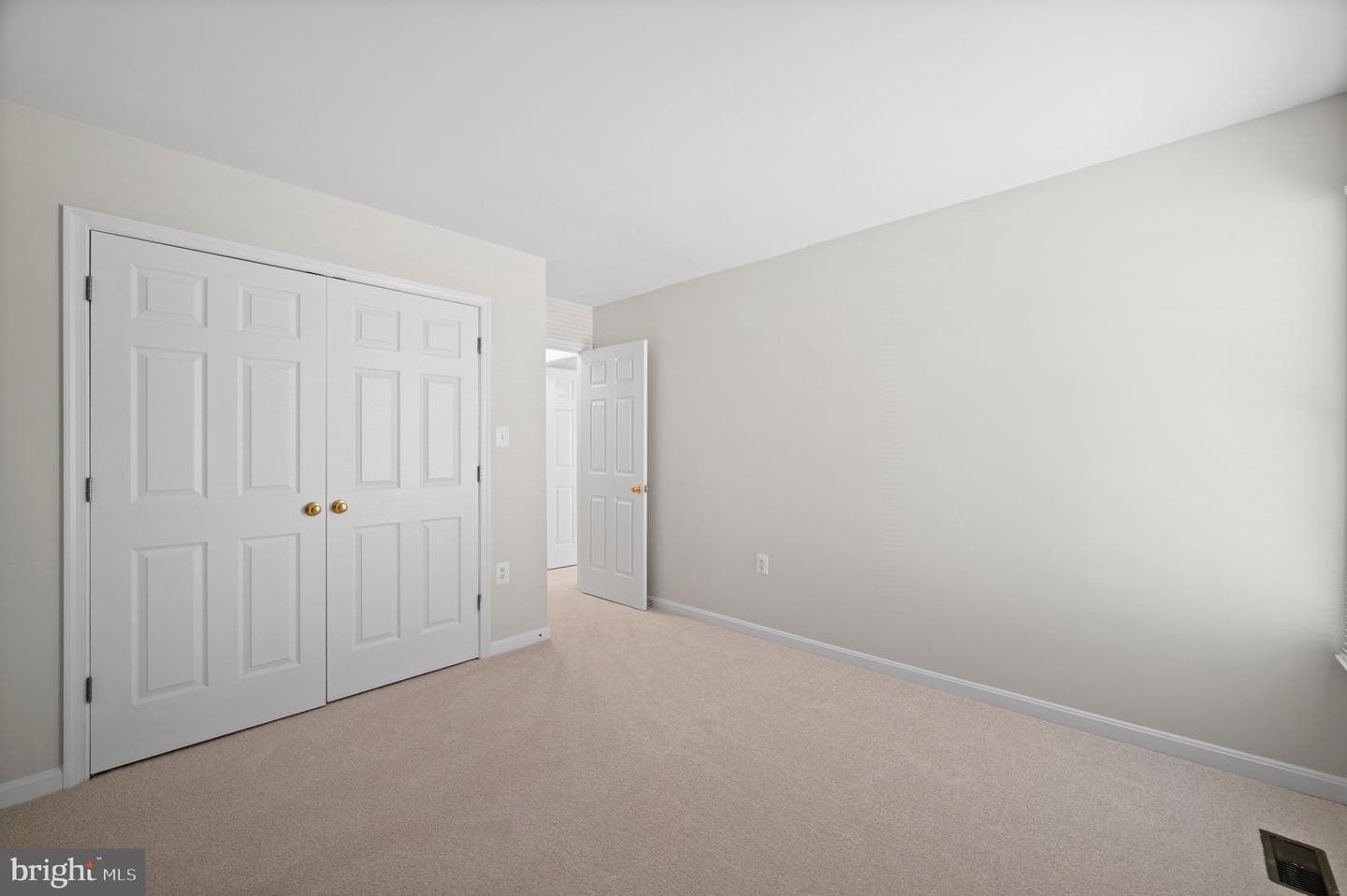 208 Cranbrook Drive NE photo 37