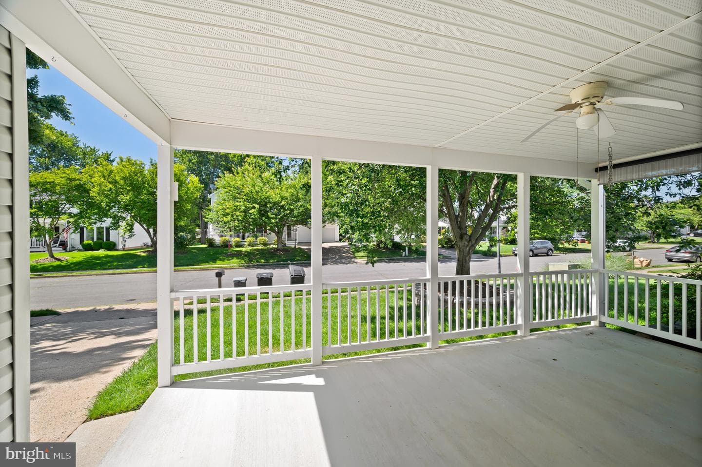 208 Cranbrook Drive NE photo 4