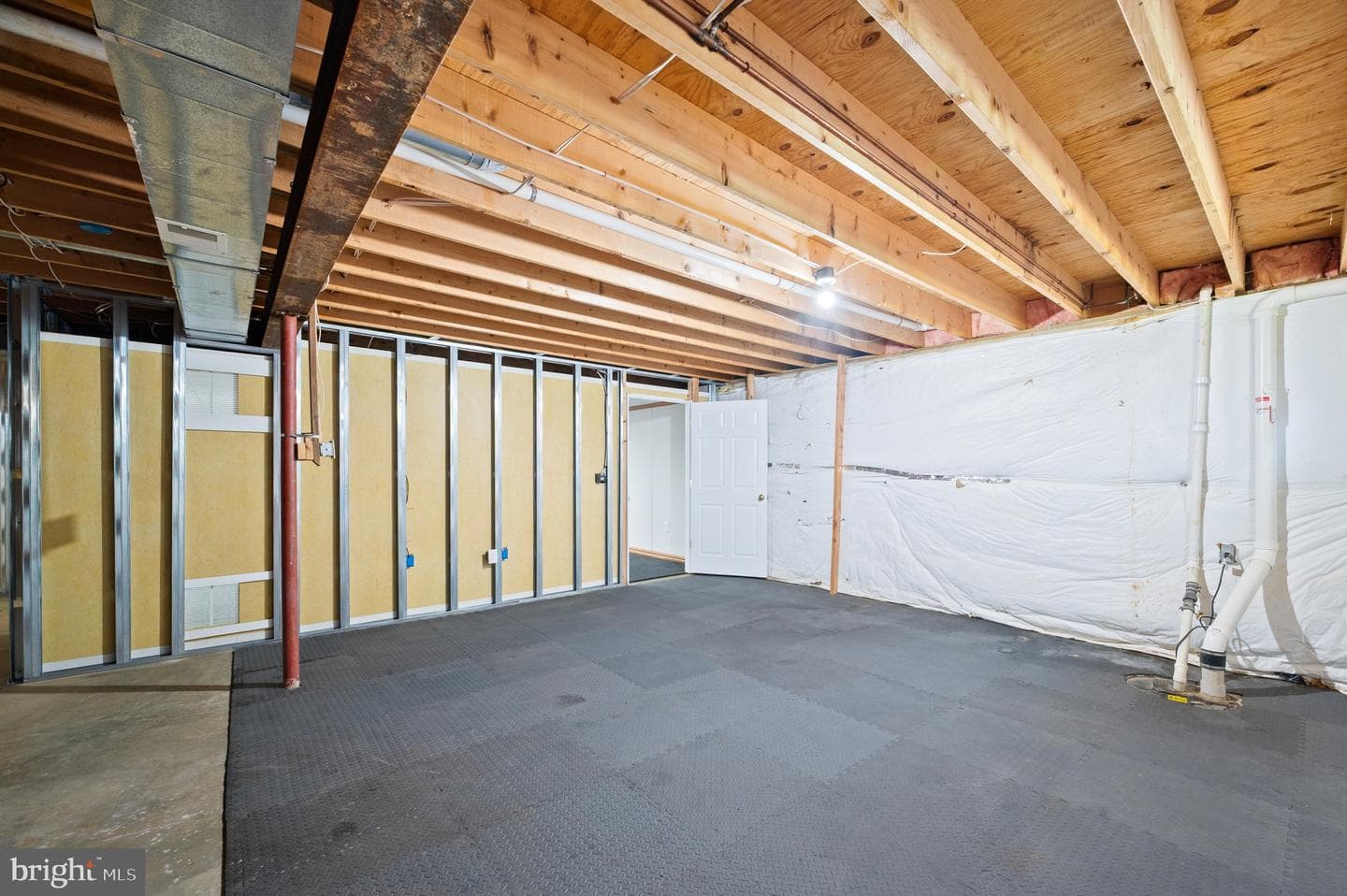 208 Cranbrook Drive NE photo 56