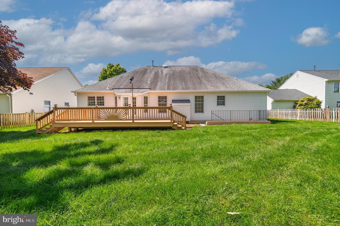208 Cranbrook Drive NE photo 64