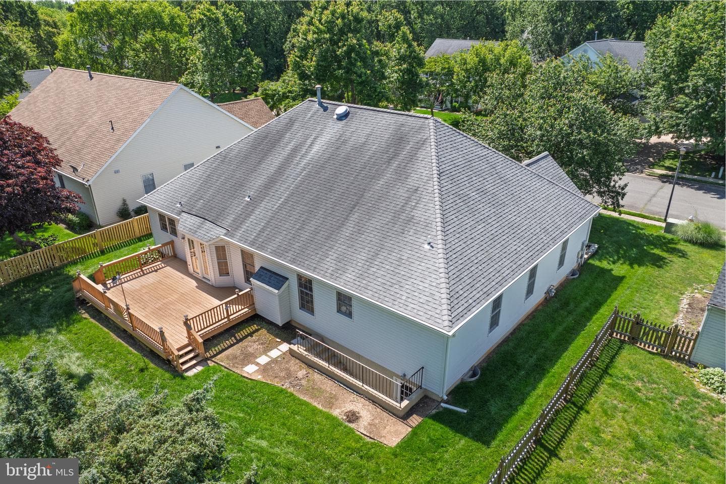 208 Cranbrook Drive NE photo 78