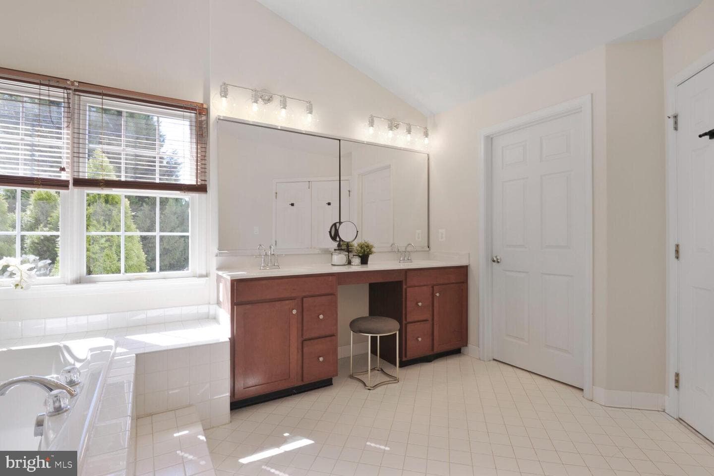47434 Riverbank Forest photo 21