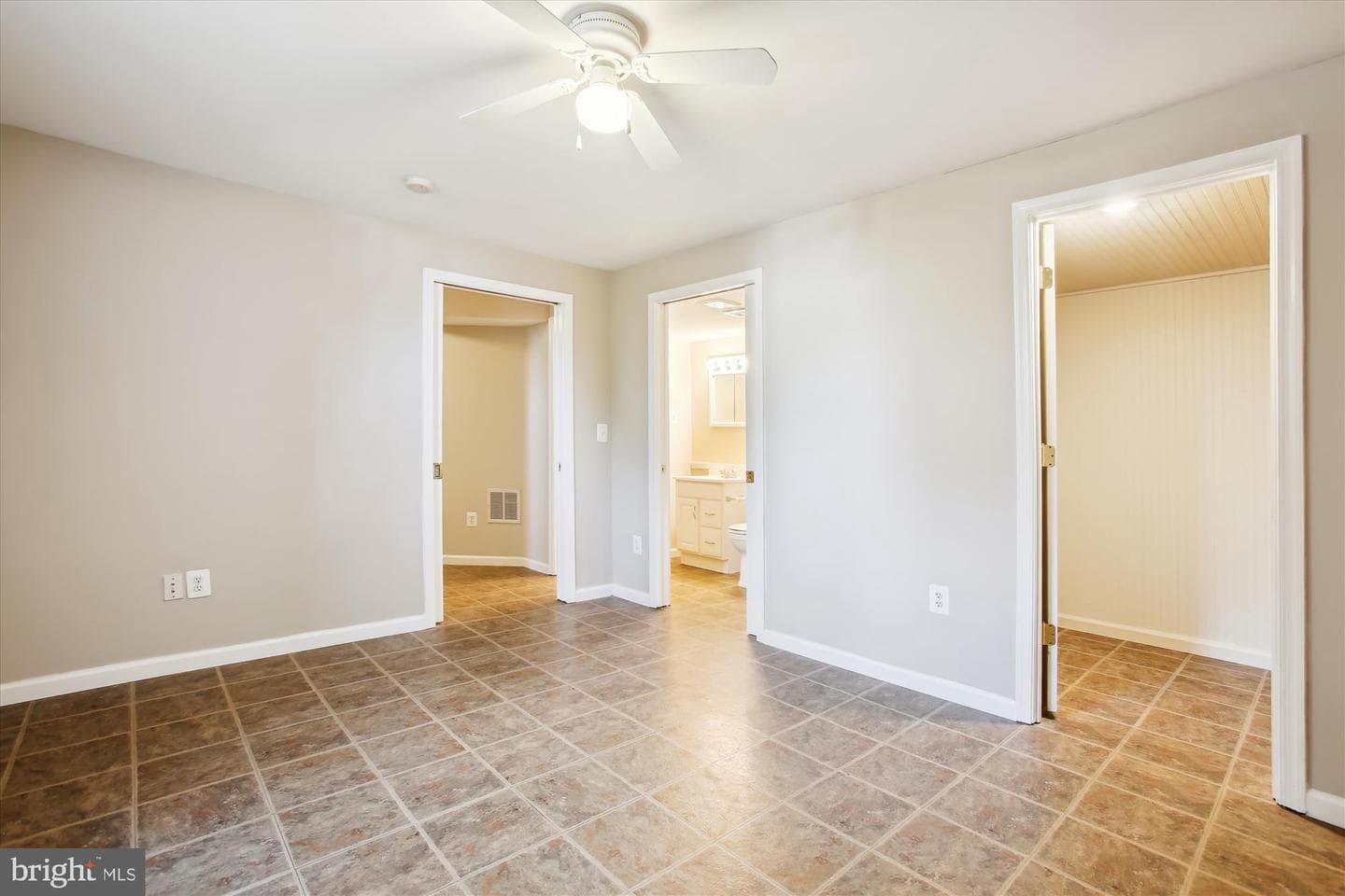 46564 Whitechapel Way photo 44