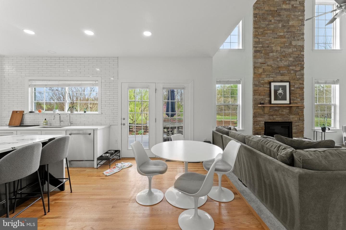 36494 Winding Oak Place photo 18