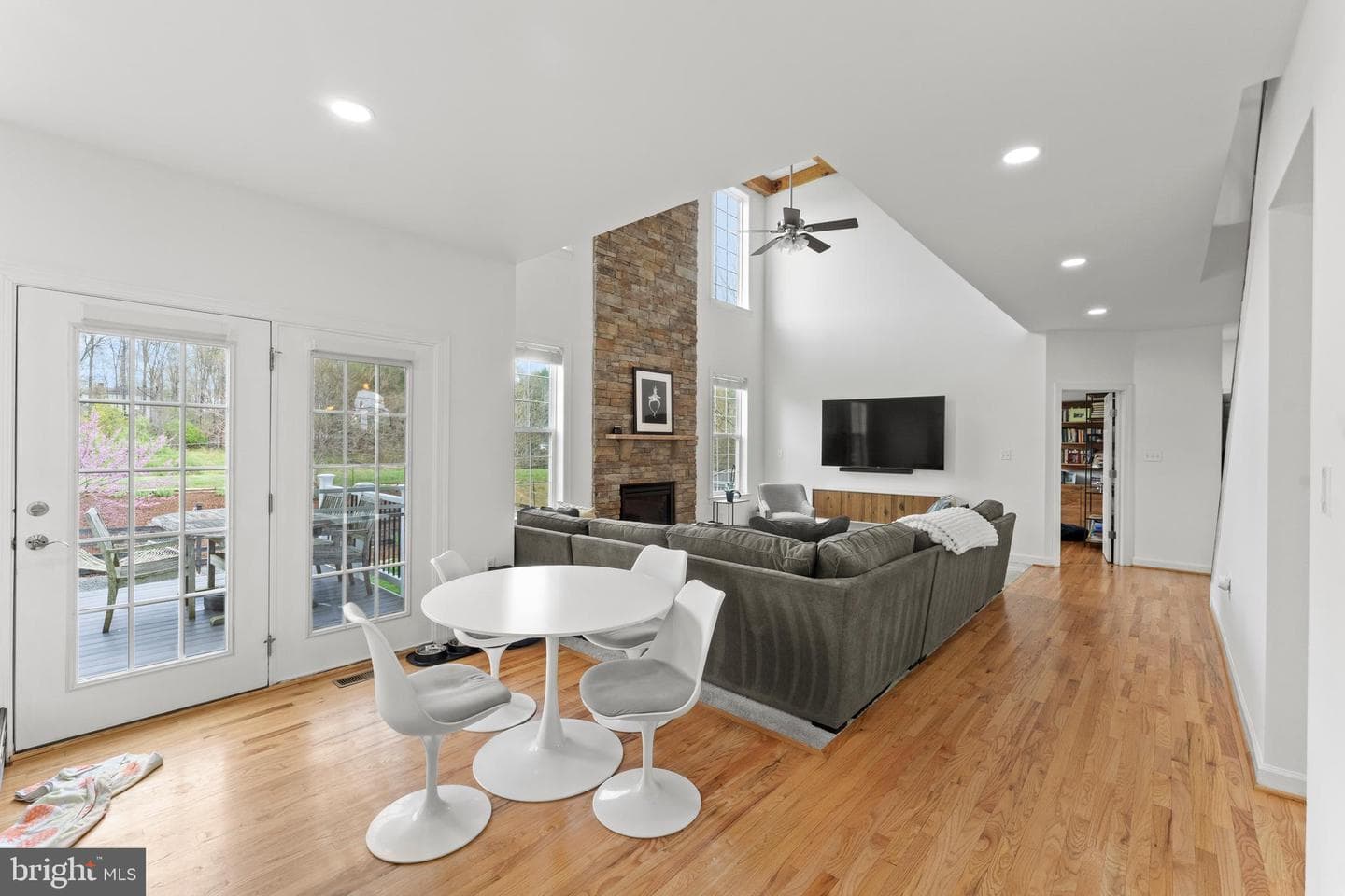 36494 Winding Oak Place photo 19