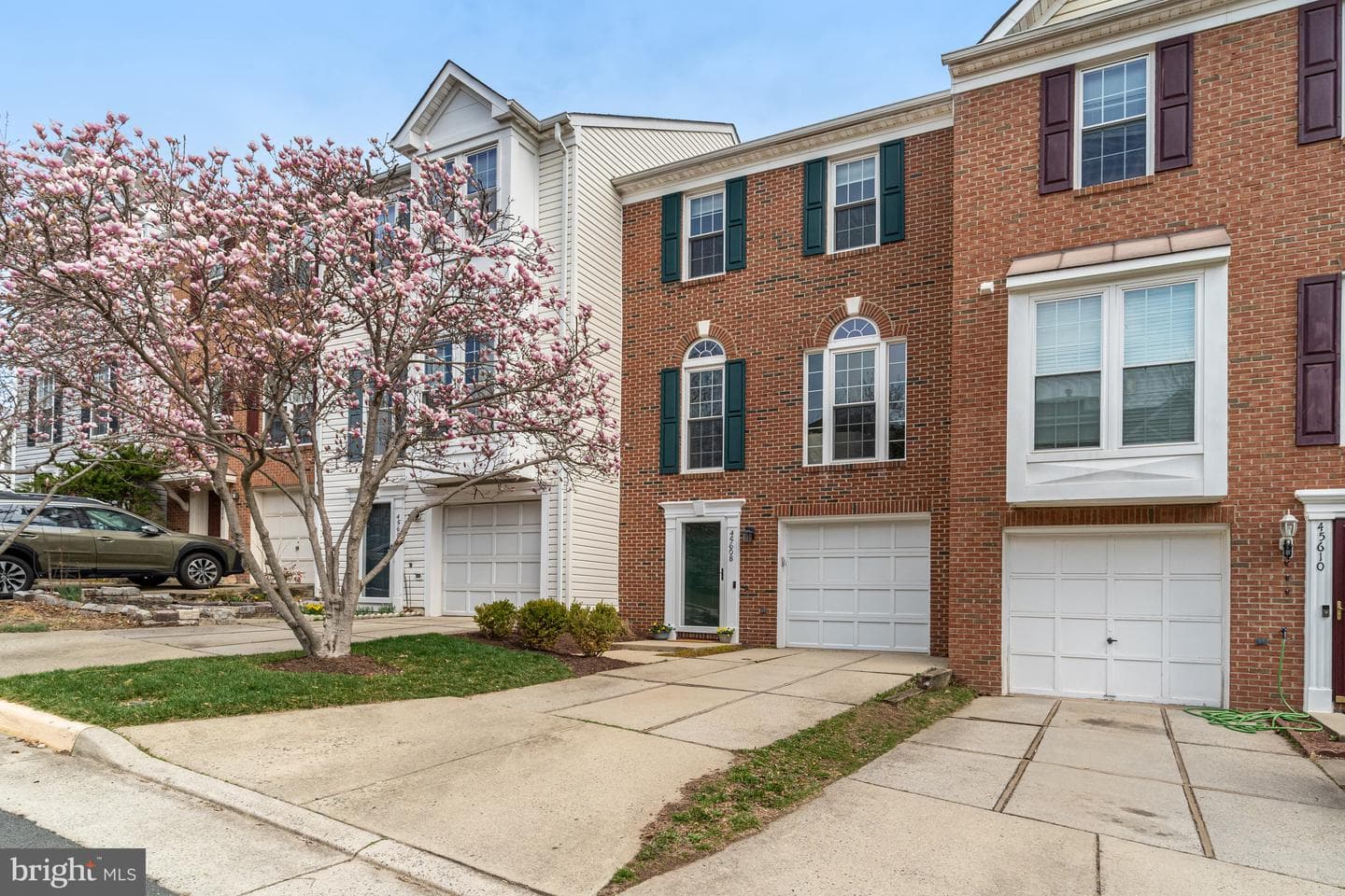 45608 Iron Horse Terrace photo 2