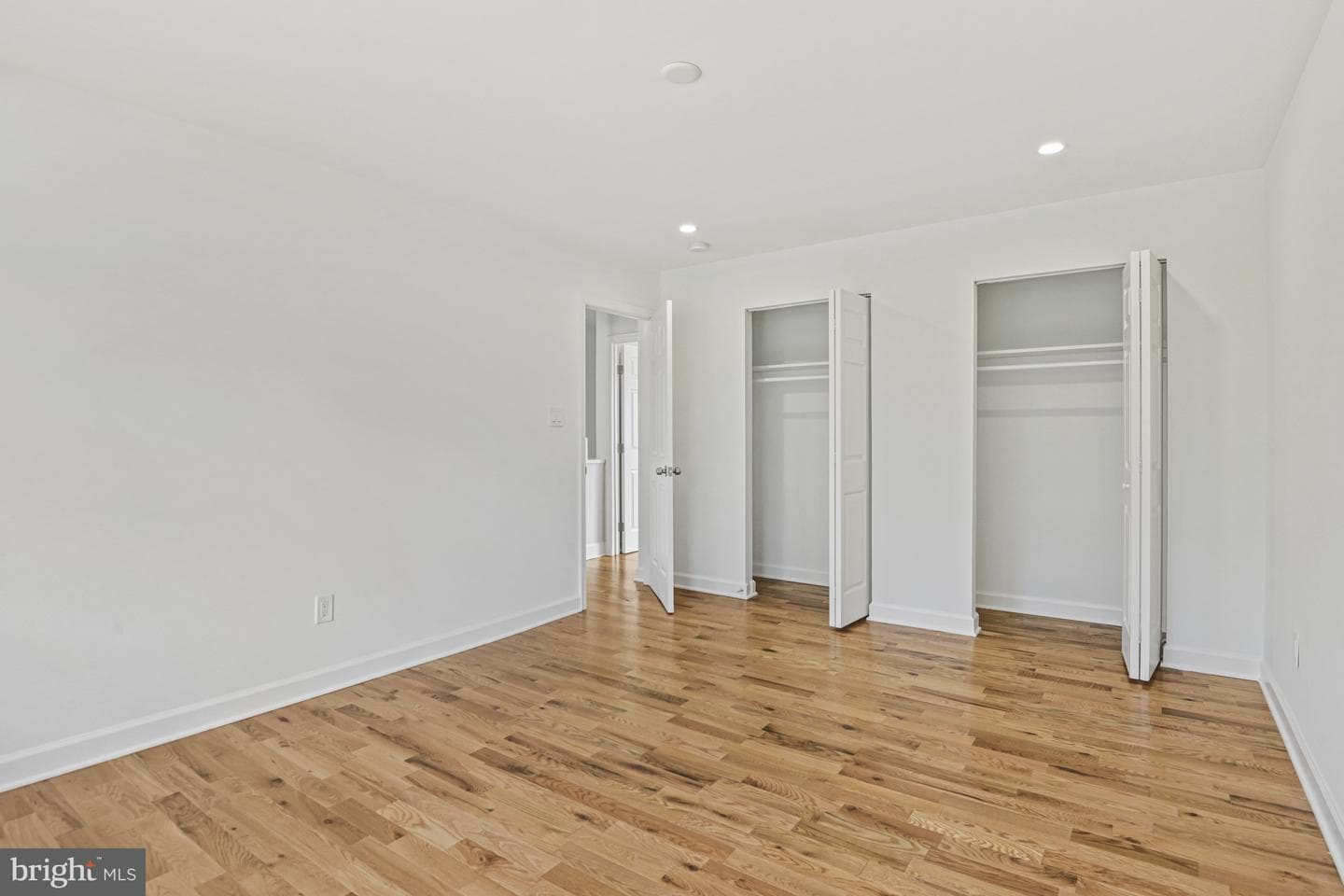 605 N York Road photo 22