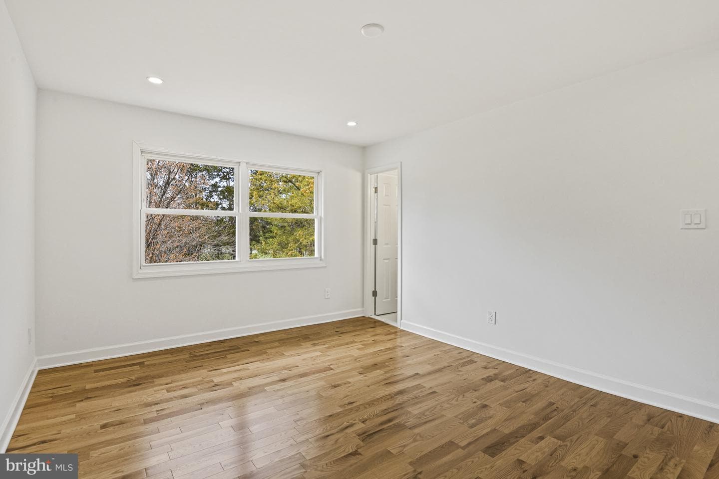 605 N York Road photo 24