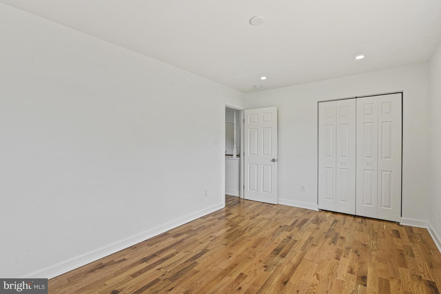 605 N York Road photo 38