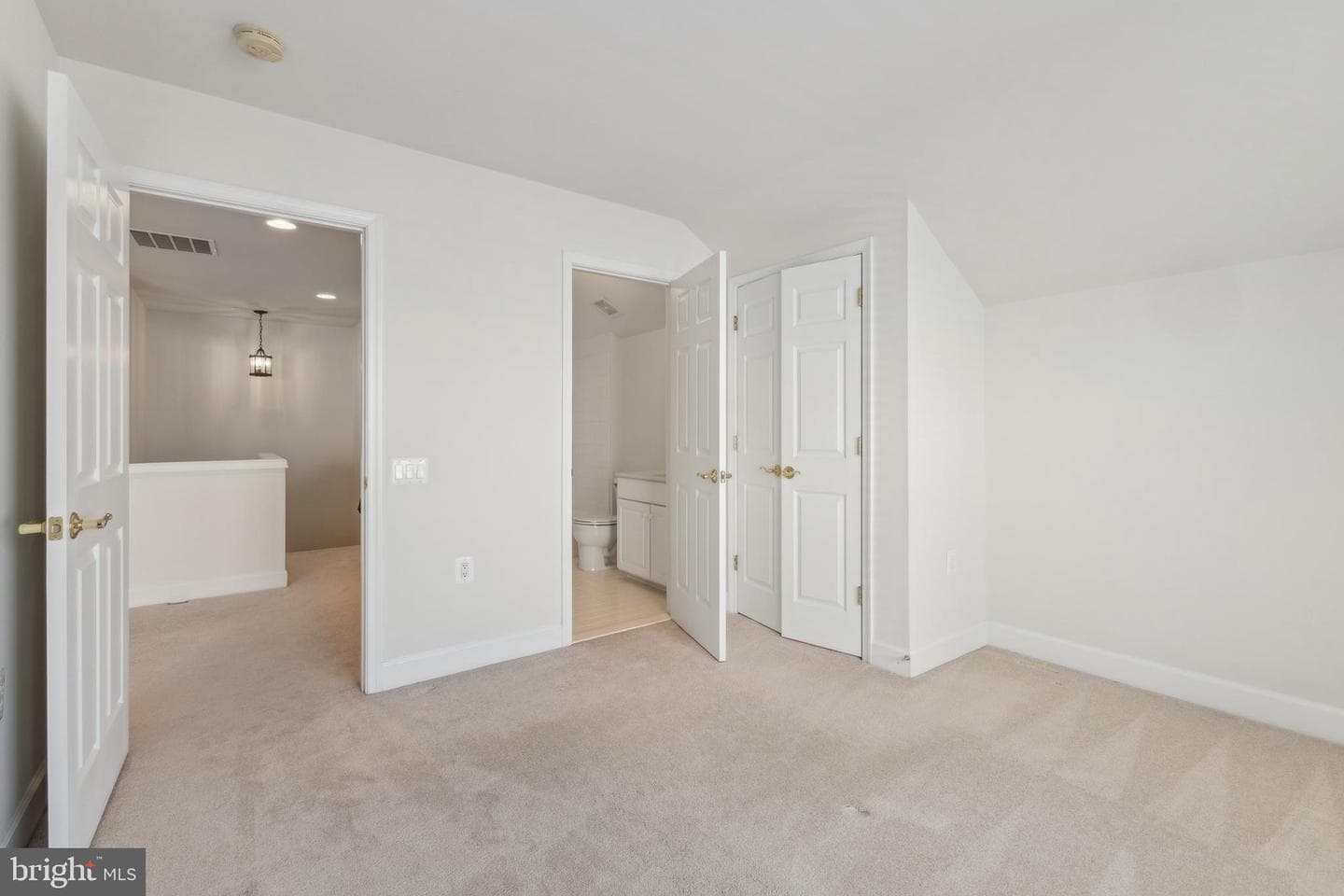 44446 Oakmont Manor Square photo 18