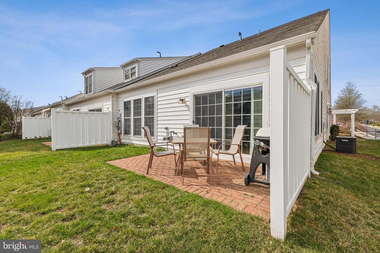 44446 Oakmont Manor Square photo 24