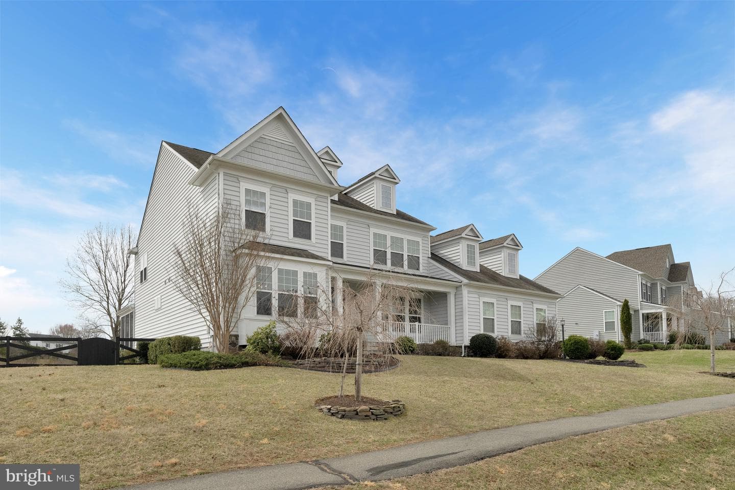 41729 Wakehurst Place photo 2