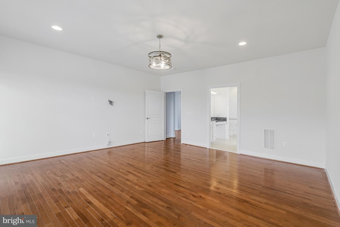 41729 Wakehurst Place photo 37