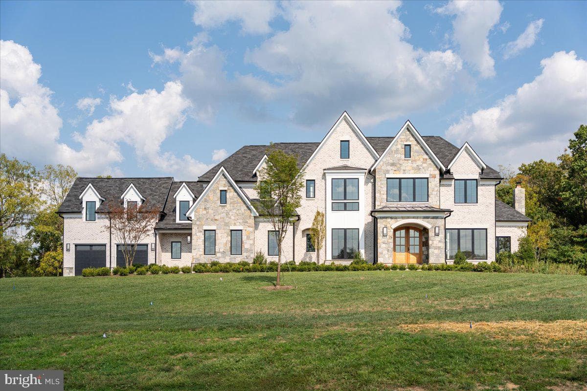 Seabiscuit Park Place, Middleburg