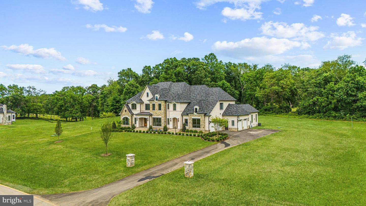 Seabiscuit Park Place, Middleburg