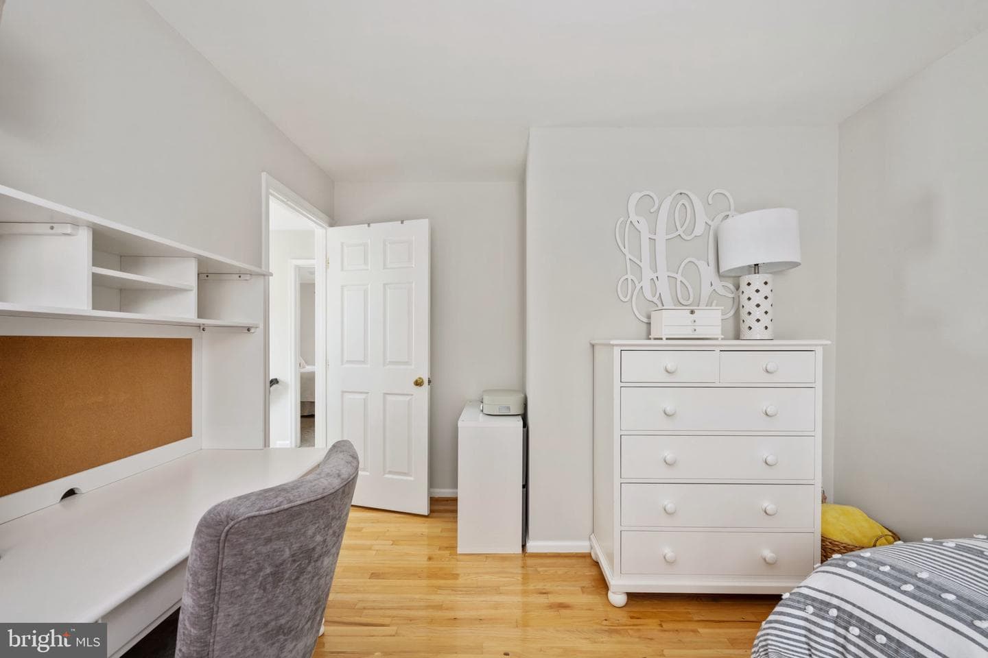 20421 Doncaster Terrace photo 31
