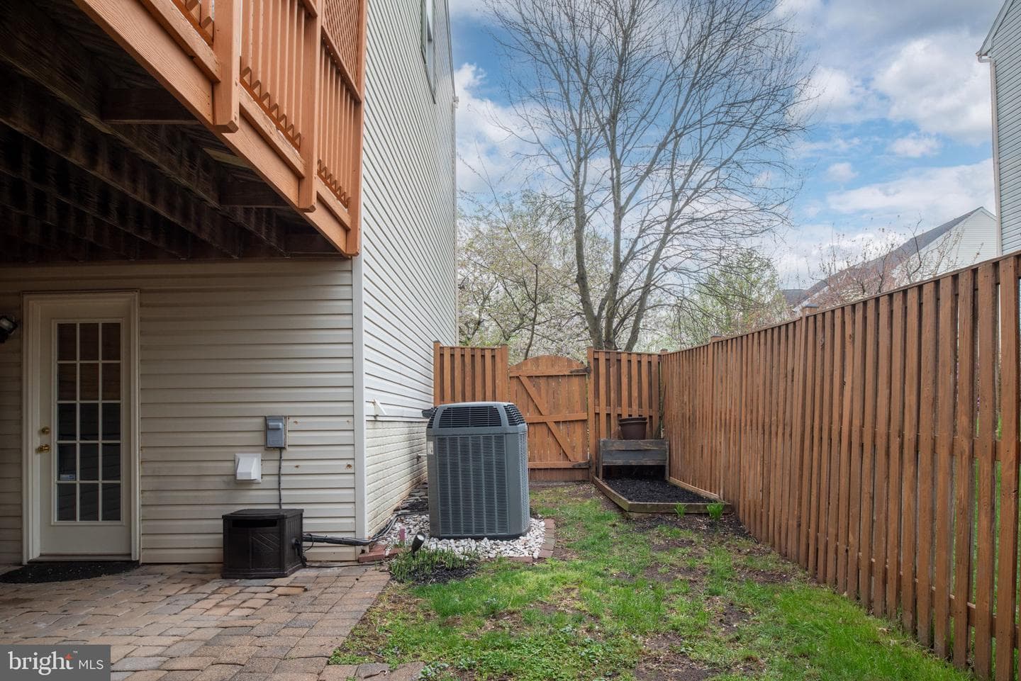20421 Doncaster Terrace photo 55