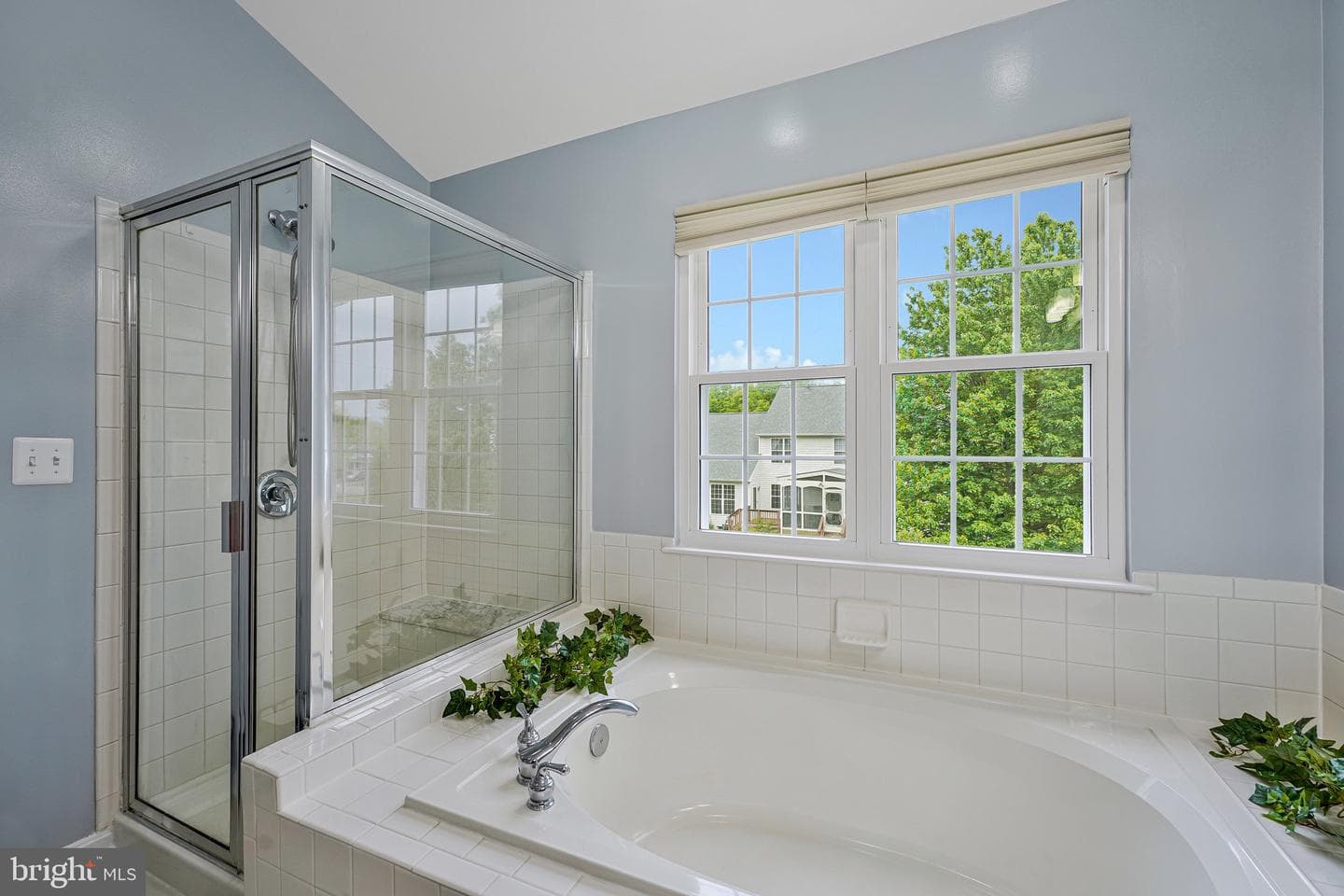 218 Foxborough Drive SW photo 32